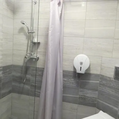 ホテル Sp Zoz Sanatorium Uzdrowiskowe Mswia W Krynicy-zdroju クリニツァ・ズドルイ