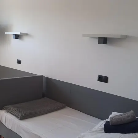 Sp Zoz Sanatorium Uzdrowiskowe Mswia W Krynicy-zdroju クリニツァ・ズドルイ